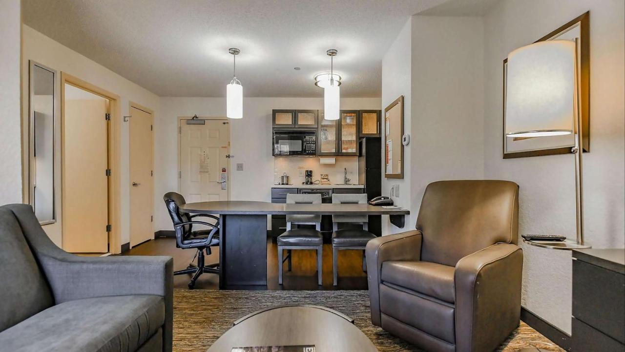 Sonesta Simply Suites Oklahoma City Airport Eksteriør bilde