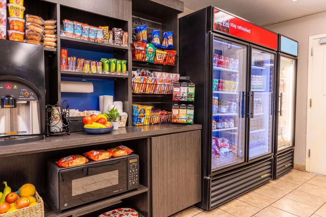 Sonesta Simply Suites Oklahoma City Airport Eksteriør bilde
